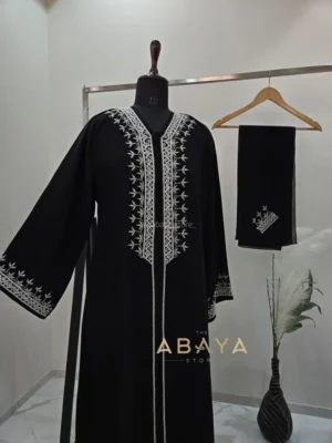 Luxury Handworked Buttoned Abaya